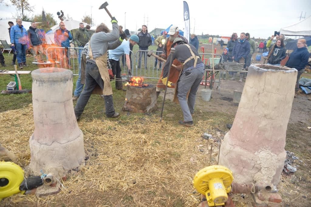 compacting the resulting iron